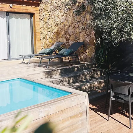 Carmen Avec Petite Piscine Privee * Figari (Corsica)