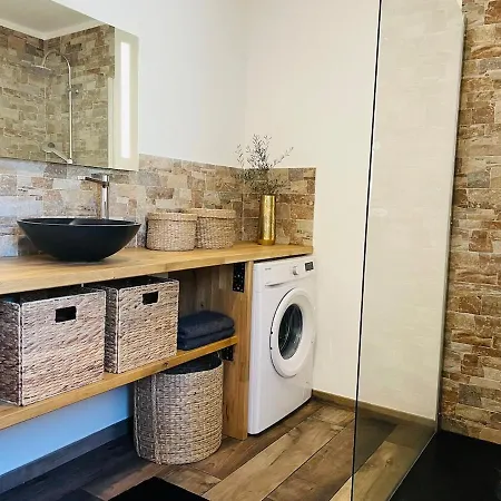 Carmen Avec Petite Piscine Privee * Figari (Corsica)