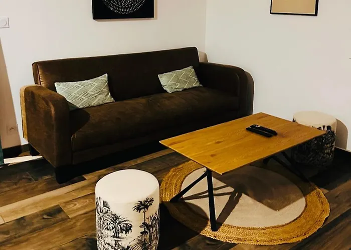 Carmen Avec Petite Piscine Privee * Figari (Corsica)